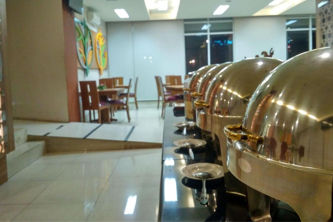 Utc Dago Hotel Bandung Buitenkant foto
