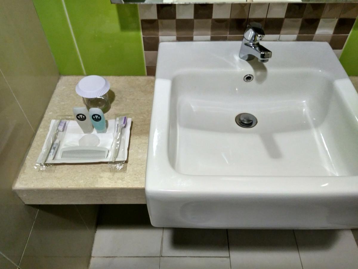 Utc Dago Hotel Bandung Buitenkant foto